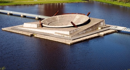 Vierkant Eiland in de Plas: bekijk de prachtige video